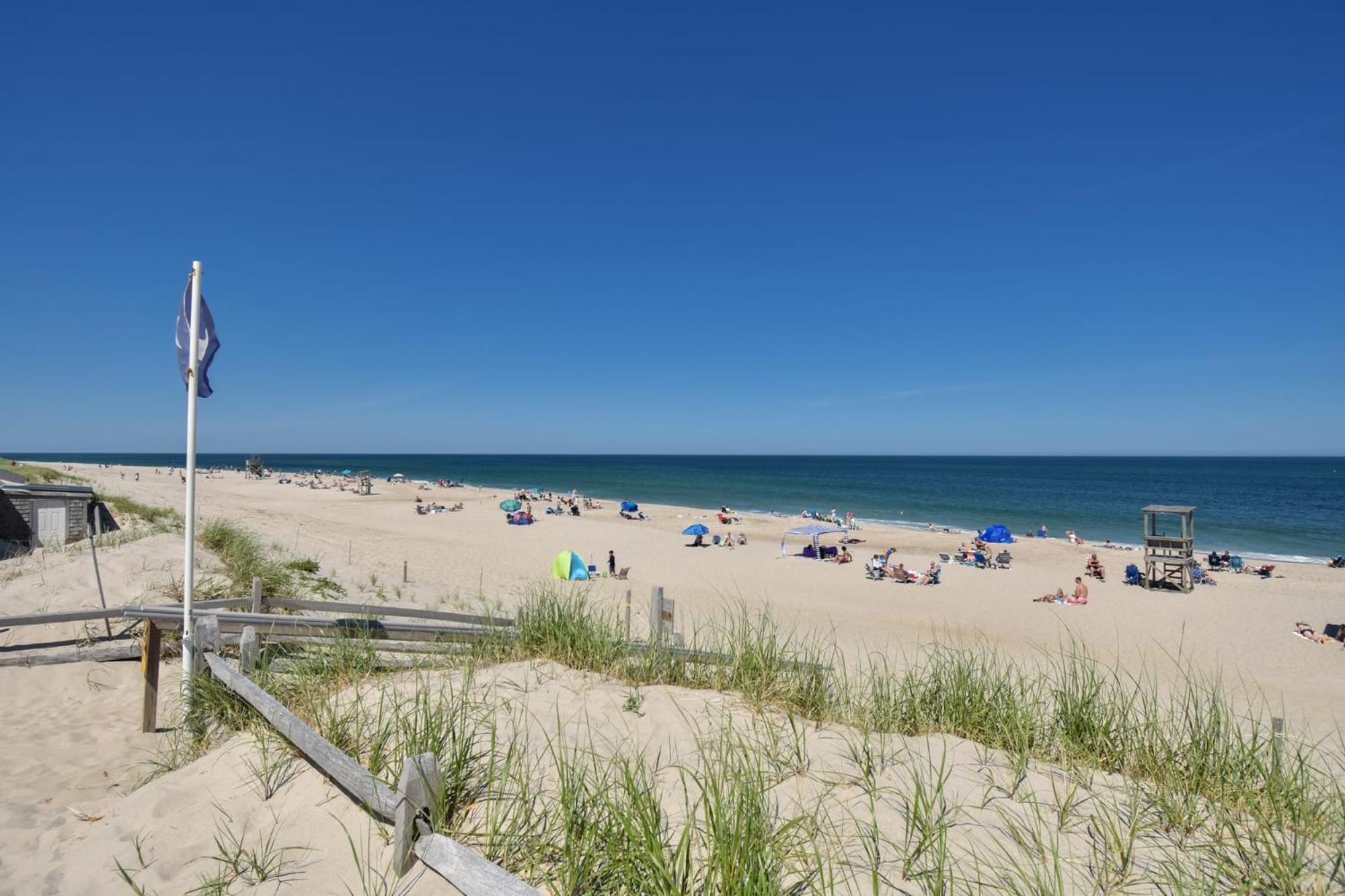 Fully Fenced Yard And Minutes To Bayside Beaches Eastham Exterior foto